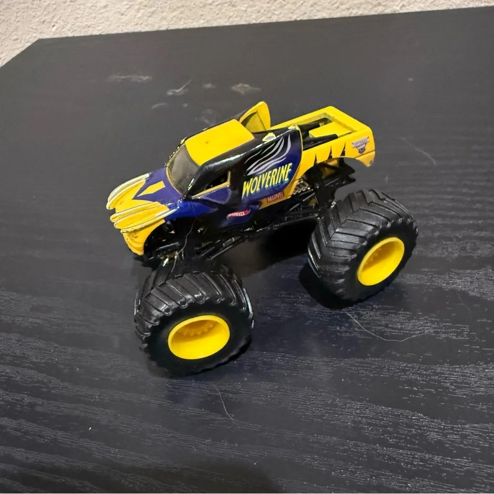 Hot Wheels Marvel Wolverine Monster Truck Yellow Blue Diecast Toy‎ Kids